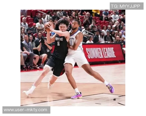 夏普与杨瀚森在首周训练营展现卓越表现引发广泛关注与期待