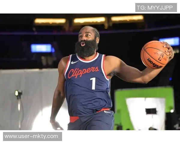 可爱哈登调皮捏捏我不让你在这里安静入睡哦