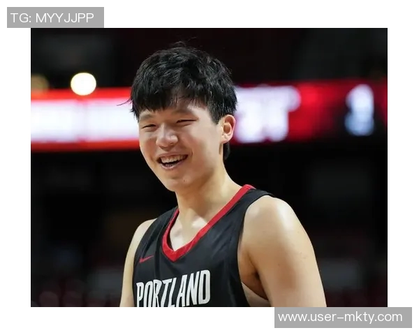 杨瀚森连续五场未出场媒体分析耐心等待机会的重要性