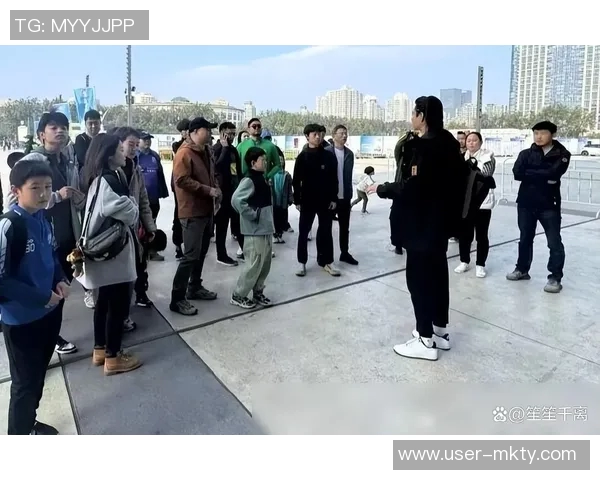 国安俱乐部邀请援鄂医疗队医护人员共赏赛季收官之战在工体欢庆