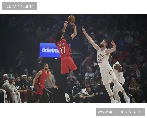 阿特金森生涯最佳表现40分17篮板5助攻阿伦统治全场展现绝对实力